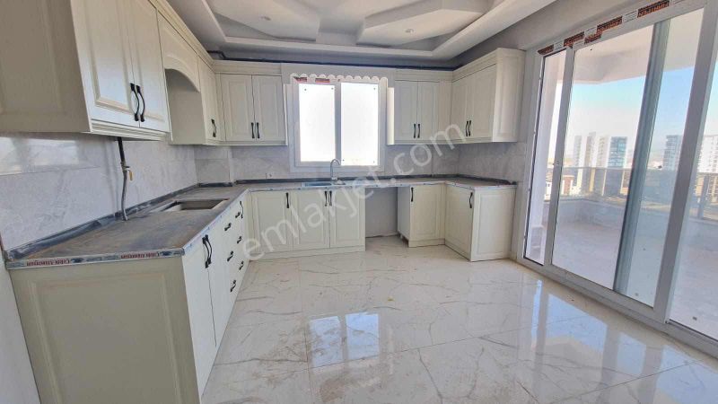 Adli Tıp Arkasında 2 Cepheyede Bakan Şehir Manzaralı 4+1