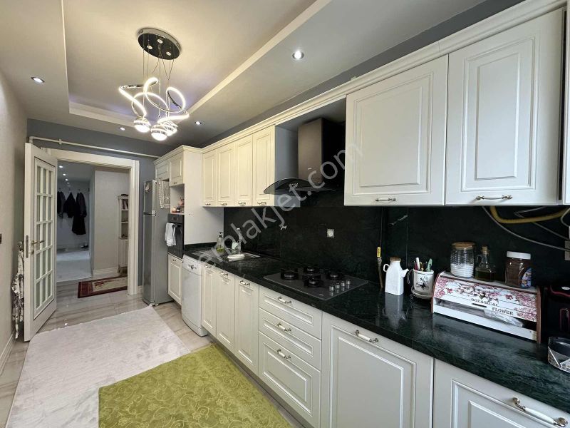 Net 100 m² Pia Kalitesiyle 75 İn Yanı Başında 2+1 Daire