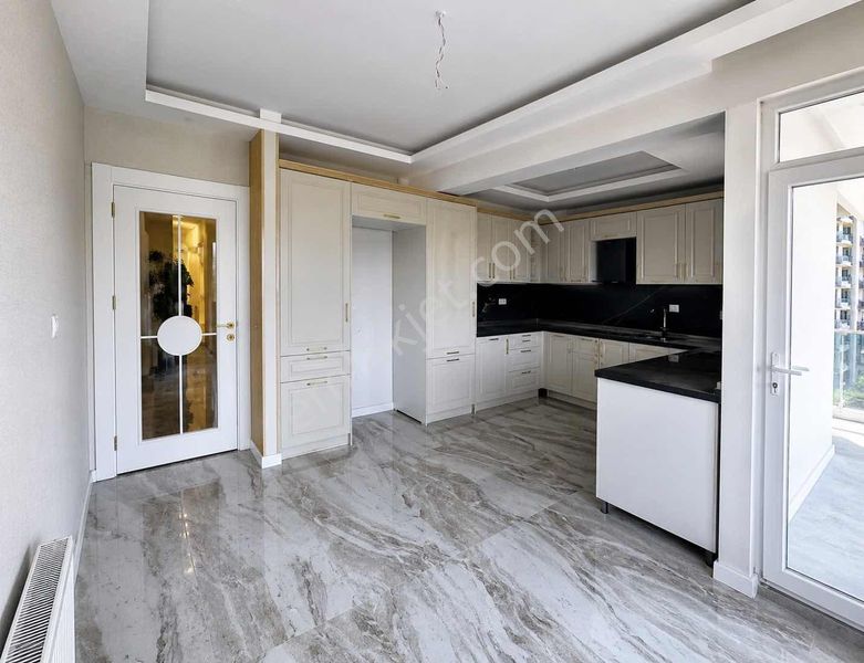 Kent Meydanı Karşısı Sıfır Binada 3.5+1 Kiralık Daire